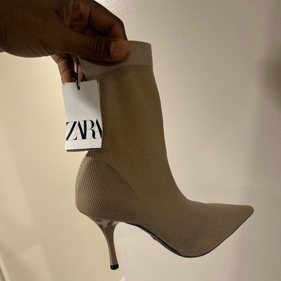 Zara Ladies Boot. - Picture 8 of 14